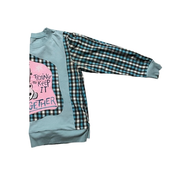 Unique Flannel Sleeve Holiday Sweatshirt I’m trying to keep it together L XL - Picture 5 of 6